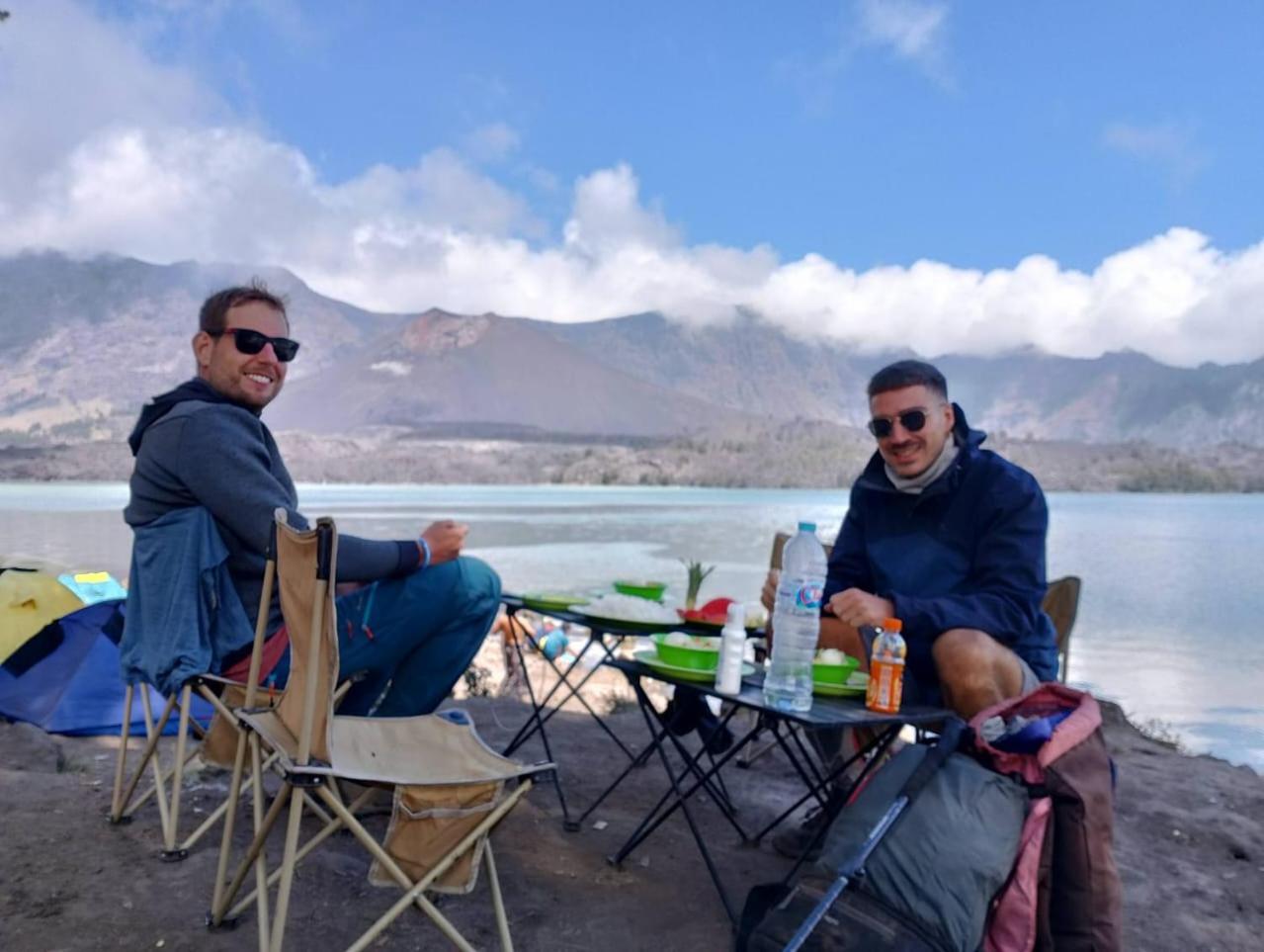 Coconut Homestay Tetebatu Εξωτερικό φωτογραφία